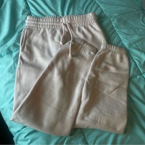 ARITZIA sweatpants